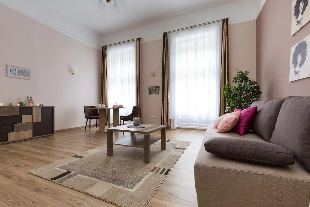 בודפשט Bpm: Dob70 Classic Apartment In Downtown 0*,  הונגריה