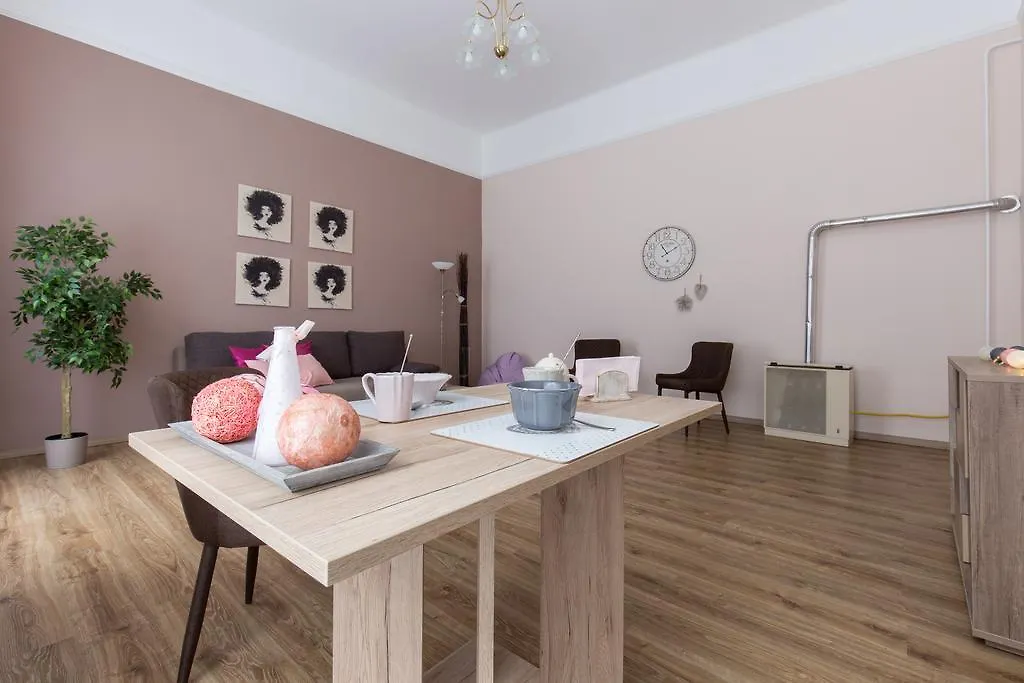 בודפשט Bpm: Dob70 Classic Apartment In Downtown
